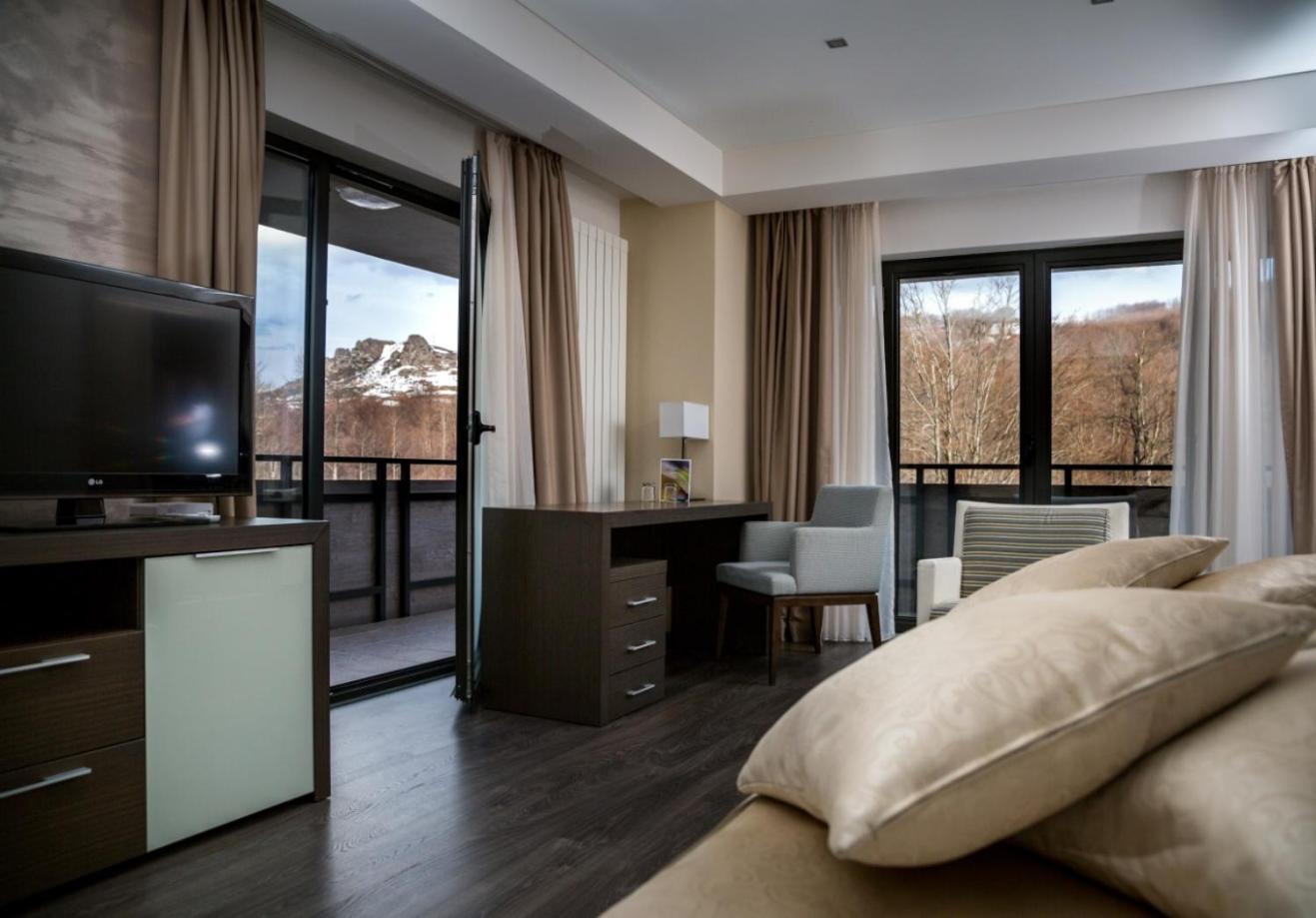 Hotel Stara Planina Custica ภายนอก รูปภาพ
