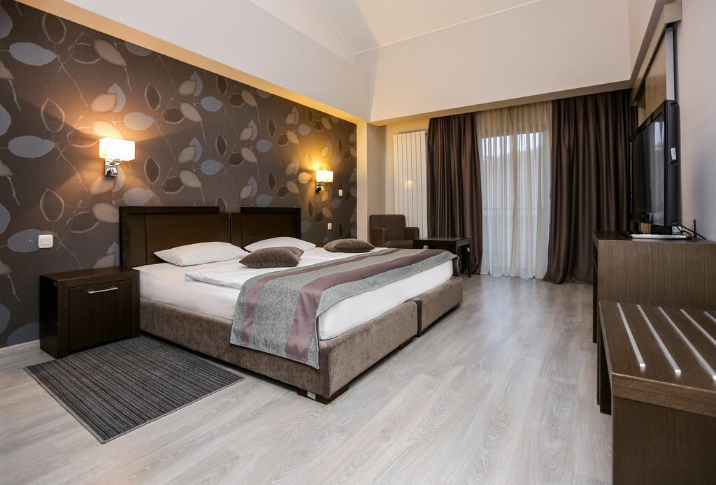 Hotel Stara Planina Custica ภายนอก รูปภาพ