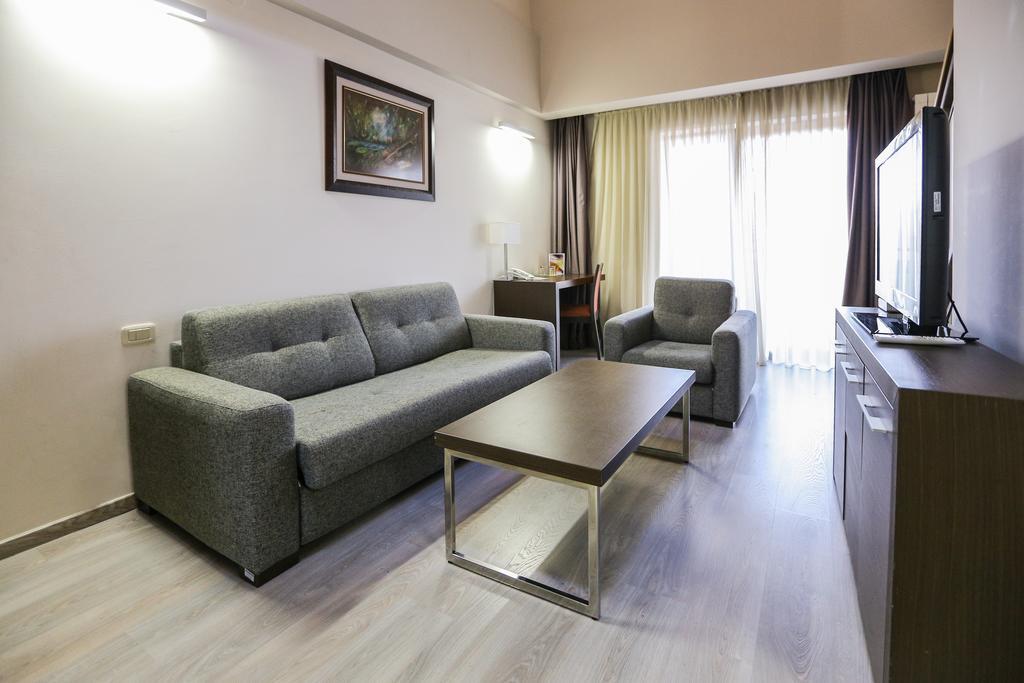 Hotel Stara Planina Custica ภายนอก รูปภาพ
